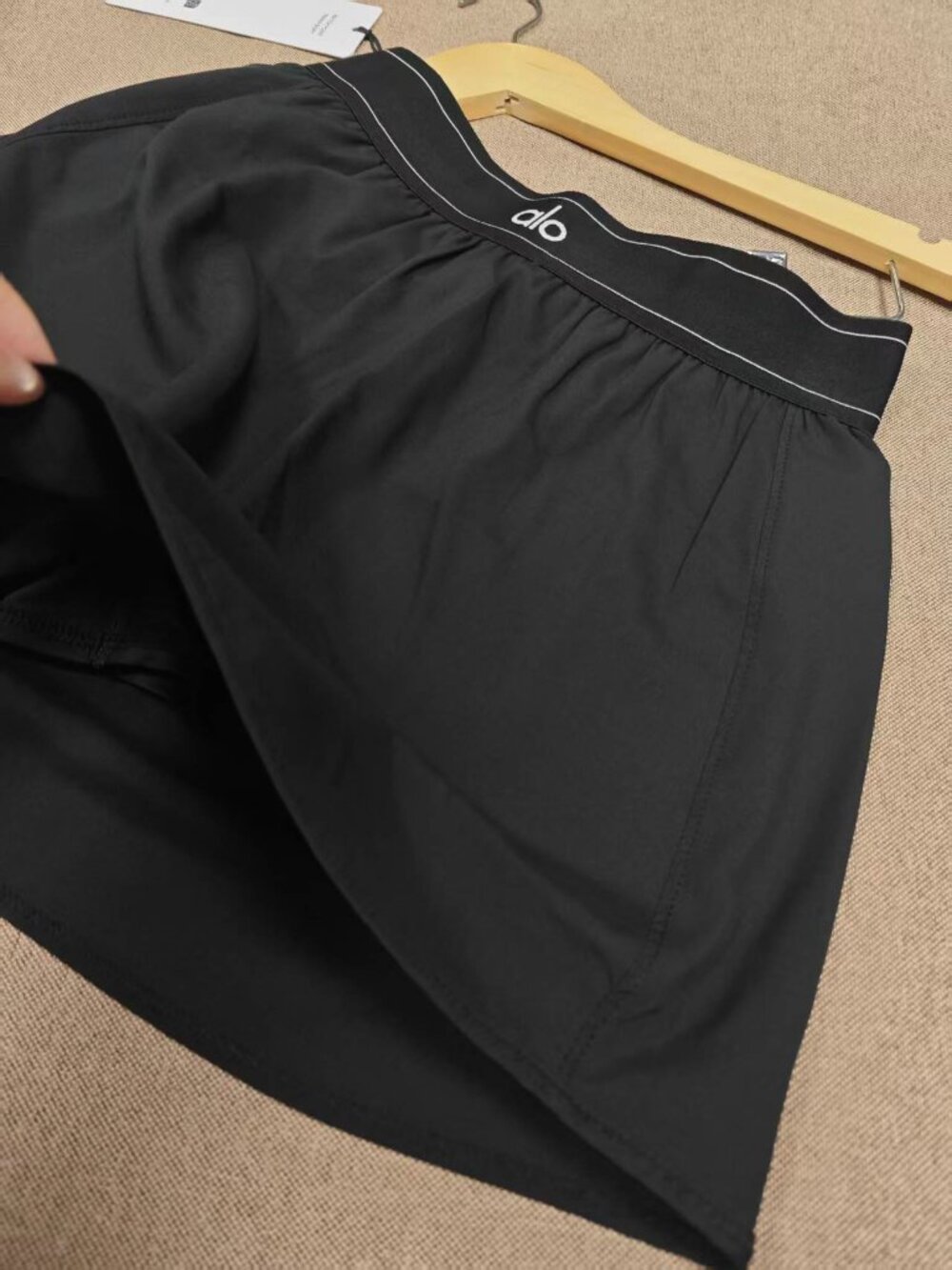 🖤NWT ALO Yoga Match Point Tennis Skirt | Sleek black Alo athletic skort✨ - Picture 4 of 7